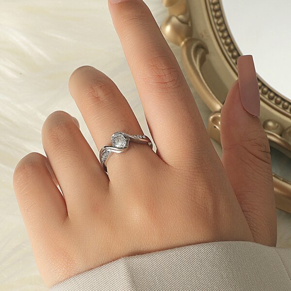 

Zircon Decor Ring, Silver
