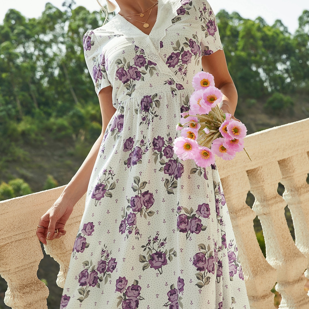 Платье с воротником с цветочным принтом