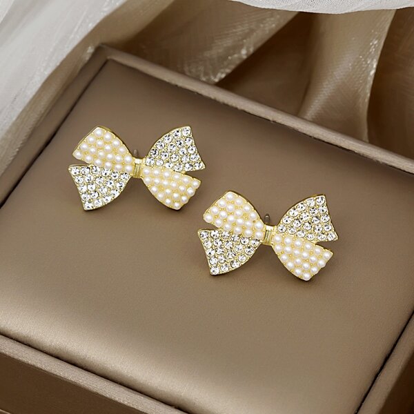 

Rhinestone & Faux Pearl Decor Bow Earrings, Gold