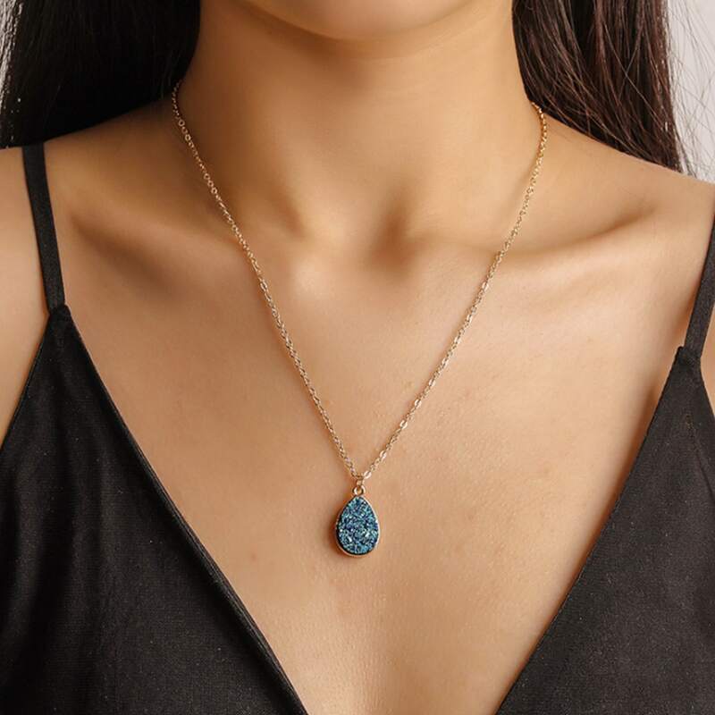 

Waterdrop Pendant Necklace, Gold