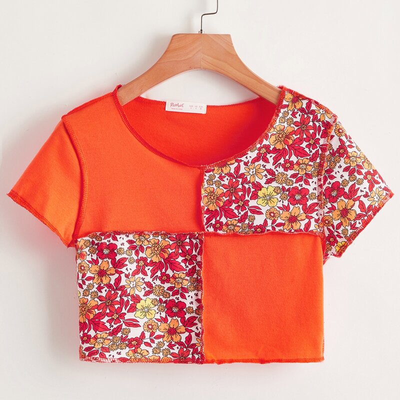 

Stitching Trim Ditsy Floral Graphic Tee, Multicolor