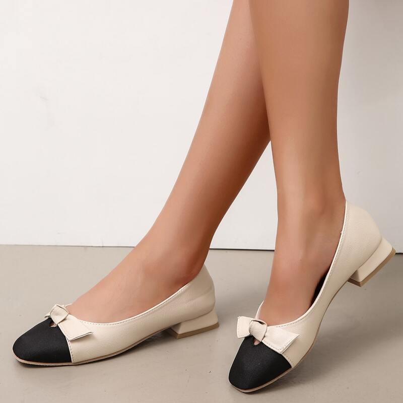 

Two Tone Bow Decor Flats, Black and white