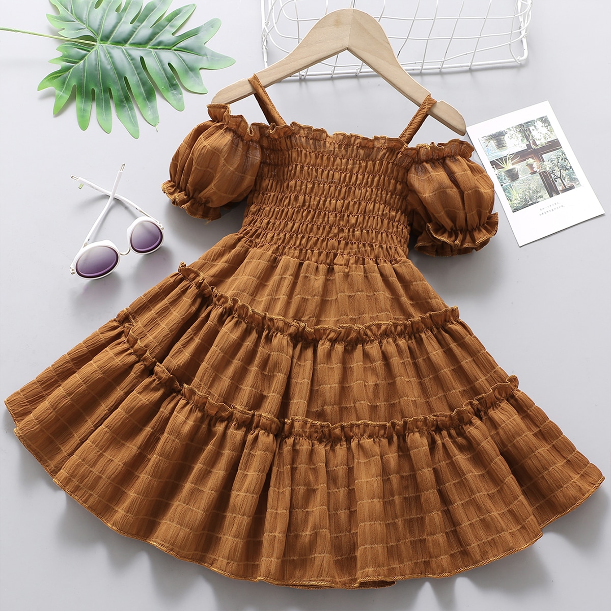 Vestido De Línea A Para Niñas Jóvenes Con Hombros Descubiertos Y Con Fruncido