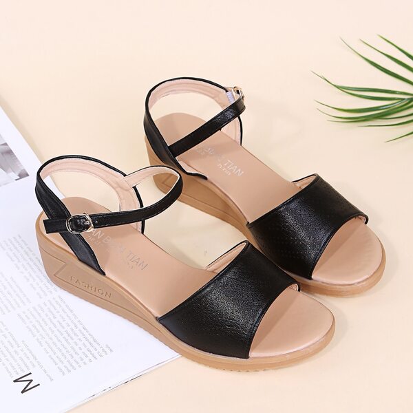 

Minimalist Hollow Out Wedge Sandals, Black