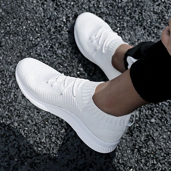

Lace-up Decor Breathable Running Shoes, White