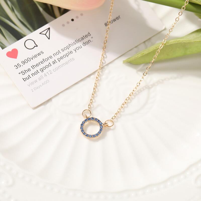 

Hollow Out Rhinestone Pendant Necklace, Blue