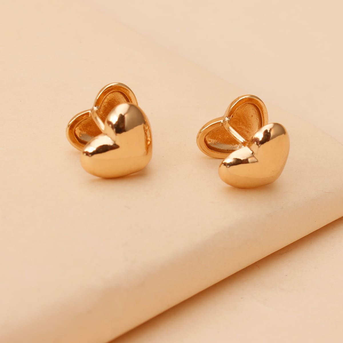 

Heart Stud Earrings, Gold