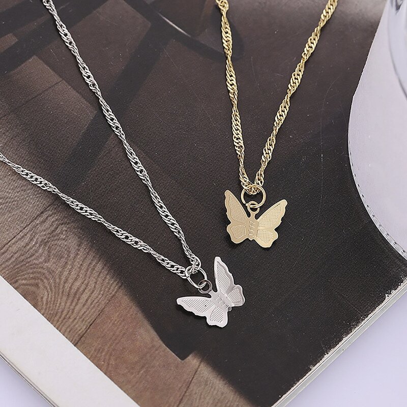 

2pcs Butterfly Pendant Necklace, Multicolor
