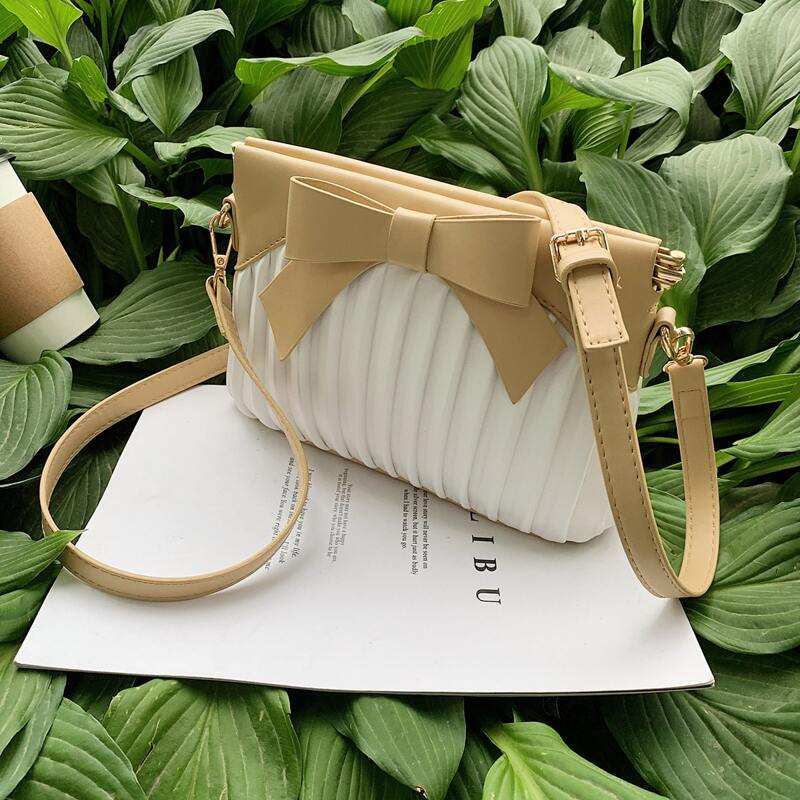 

Bow Decor Pleated Crossbody Bag, White