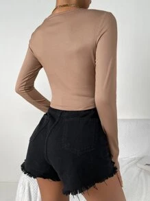 SHEIN Essnce 前扭結羅紋針織短款T恤 - 棕色 - 查看 2