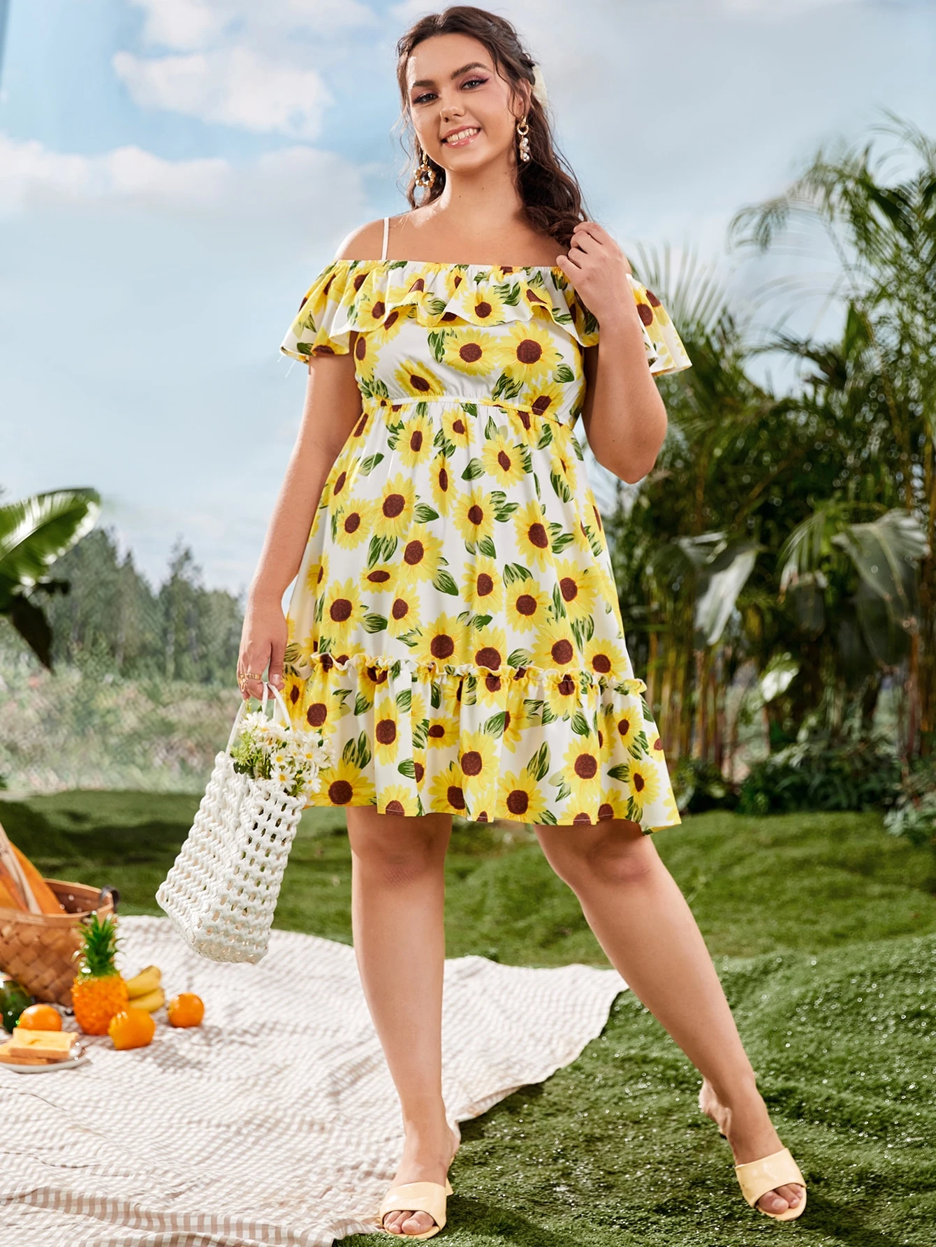 Our Plus Cold Shoulder Sunflower Print Dress is such a vibe - ROMWE