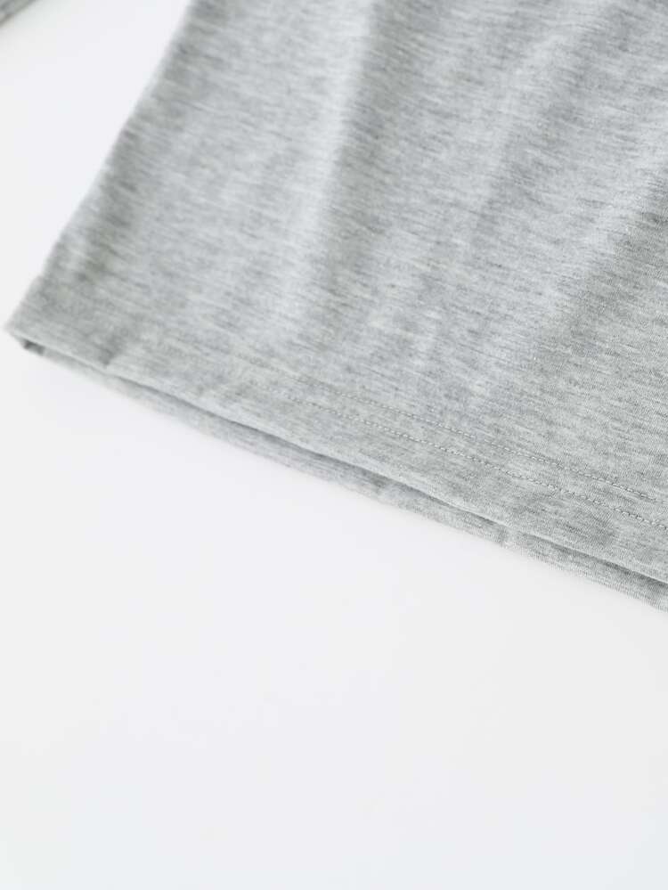 SHEIN Young Girl Heart And Letter Graphic Tee - Grey - View 3