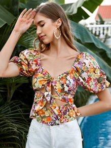 SHEIN 印花泡泡袖繫帶荷葉邊下擺上衣 - 彩色 - 查看 1