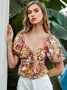 SHEIN 印花泡泡袖繫帶荷葉邊下擺上衣 - 彩色 - 查看 3