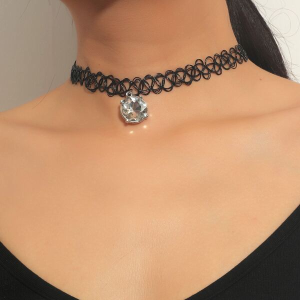 

Round Rhinestone Decor Choker, Black