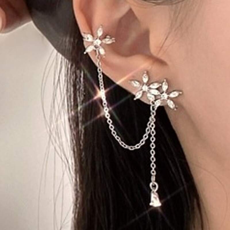 

2pcs Rhinestone Decor Earrings, Silver