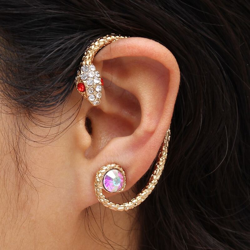 

1pc Serpentine Ear Cuff, Gold