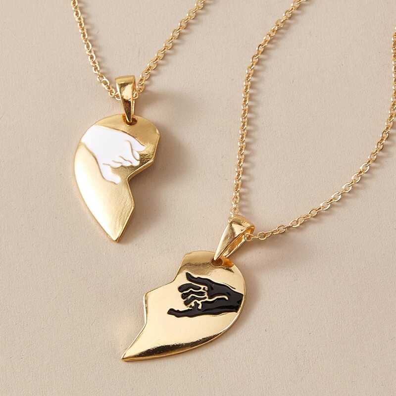 

2pcs Heart Pendant Necklace, Gold