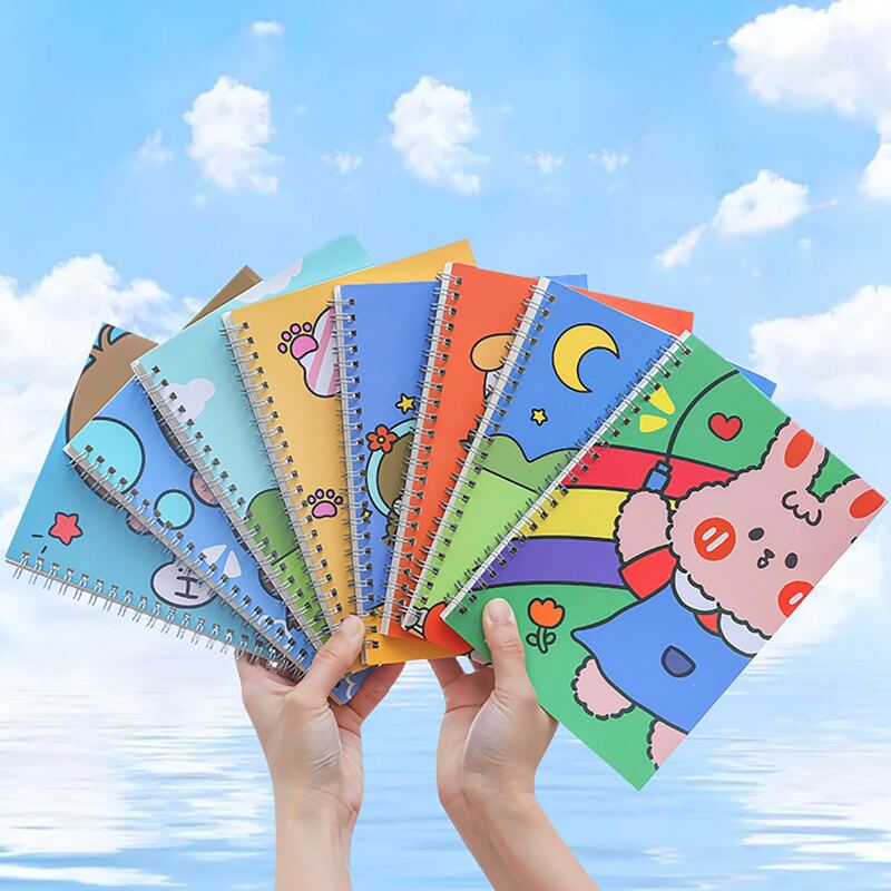 

1pc Cartoon Graphic Random Notebook, Multicolor