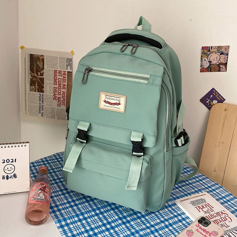 

Large Capacity Pocket Front Backpack, Green
