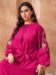 SHEIN 大碼流蘇領結花卉圖案刺繡燈籠袖連衣裙 - 中紫紅色 - 查看 3