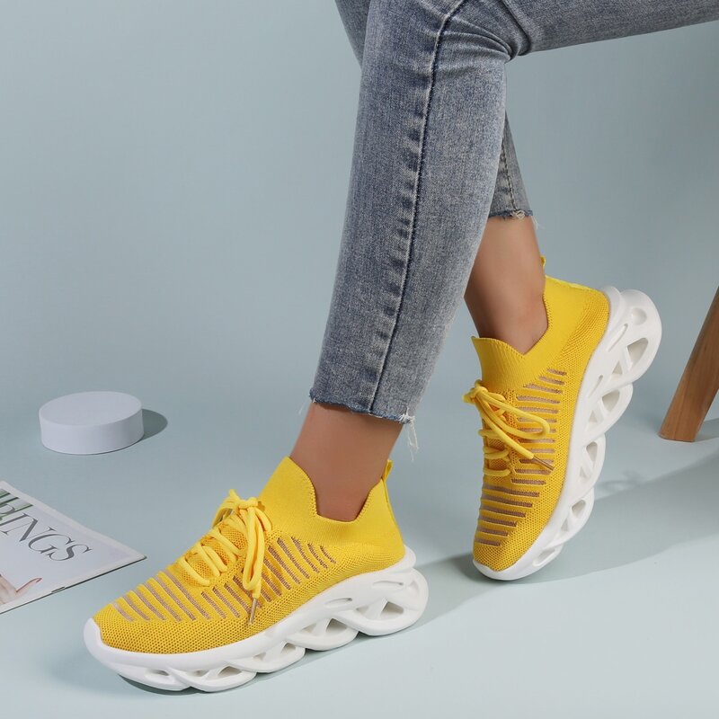 

Lace Up Decor Knit Running Shoes, Yellow