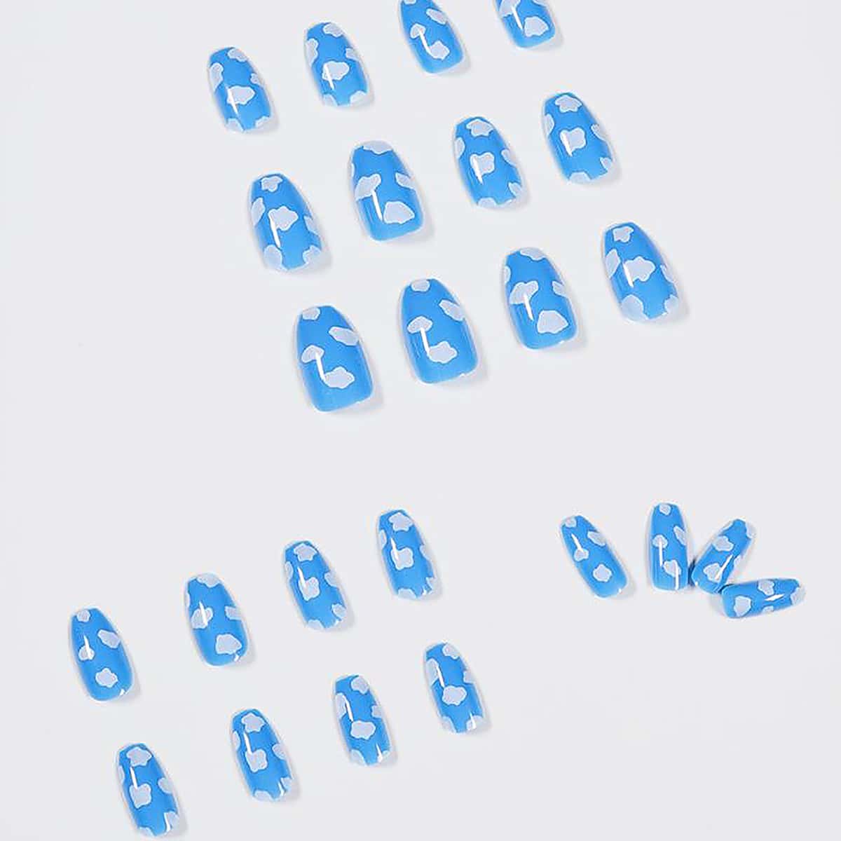 

24pcs Graphic Fake Nail, Blue