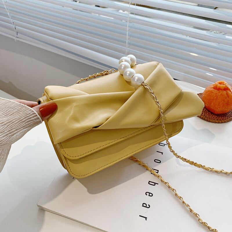 

Faux Pearl Decor Chain Crossbody Bag, Yellow