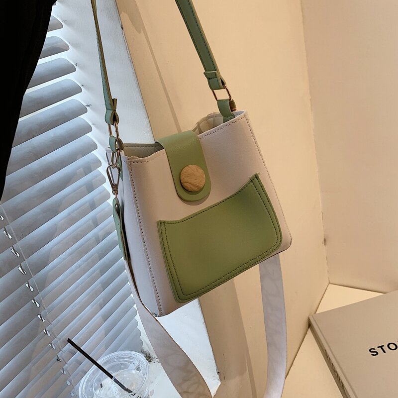 

Two Tone Bucket Bag, Green