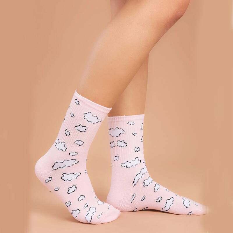 

Cloud Graphic Crew Socks, Baby pink