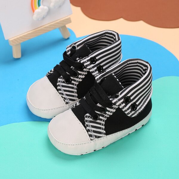 

Baby Boys Striped Pattern Lace Up Front Sneakers, Black