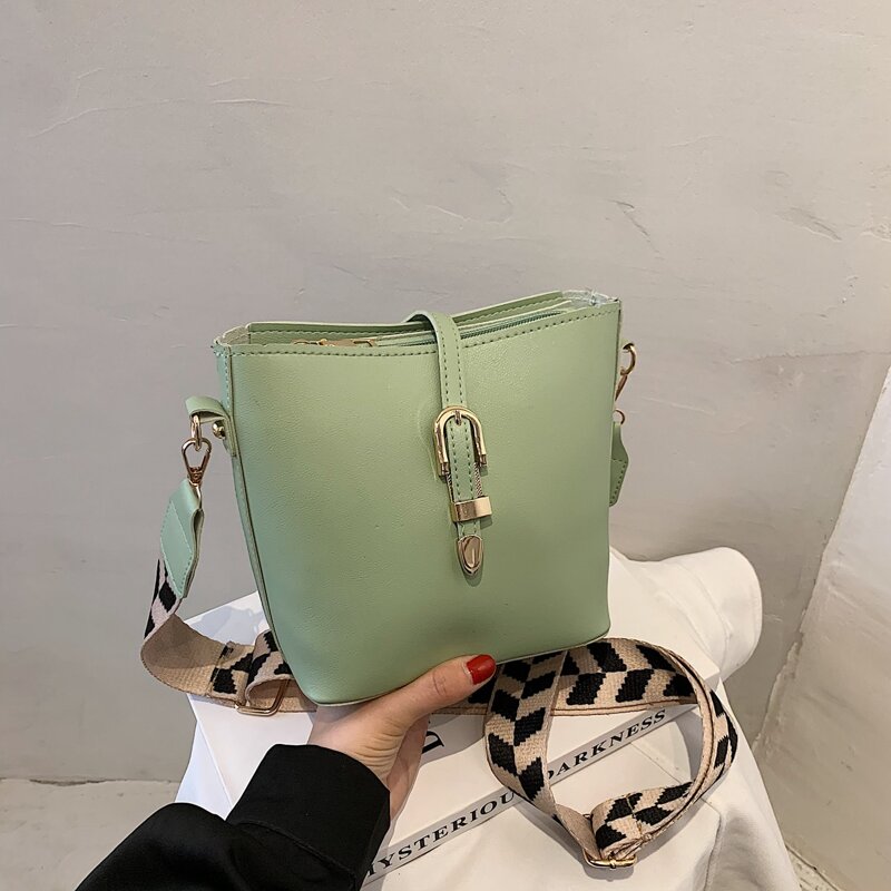 

Minimalist Bucket Bag, Green