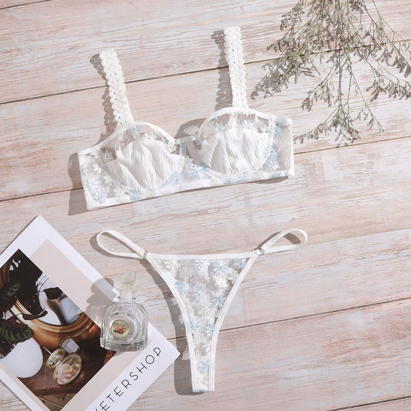 

Floral Embroidered Mesh Underwire Lingerie Set, White