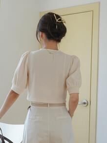 DAZY Áo crop top tay phồng cài cúc phía trước - Màu Khaki - Xem 2