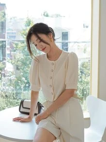 DAZY Áo crop top tay phồng cài cúc phía trước - Màu Khaki - Xem 5