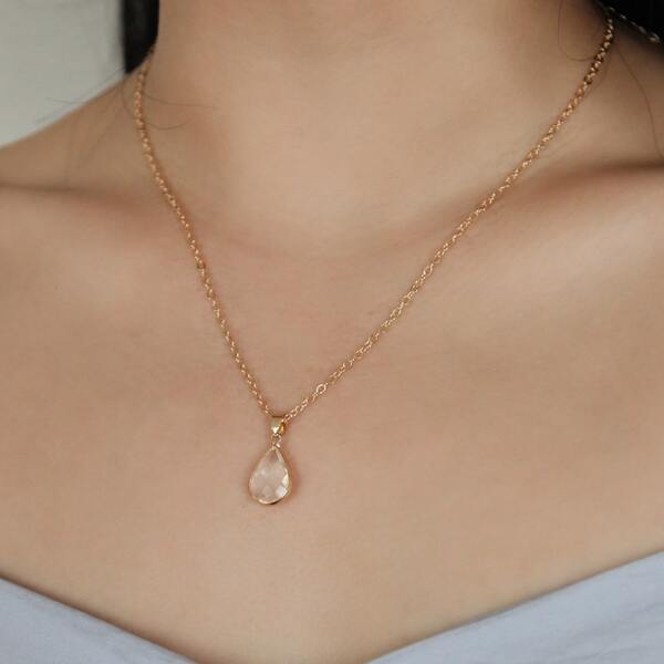 

Teardrop Pendant Necklace, White
