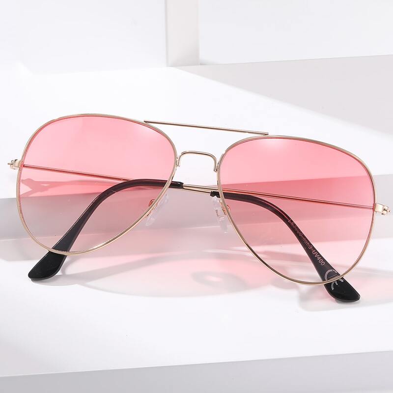 

Metal Frame Aviator Sunglasses