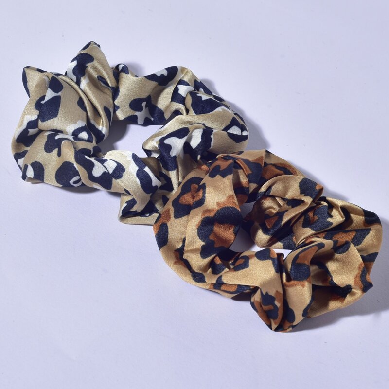 

2pcs Leopard Scrunchie, Multicolor
