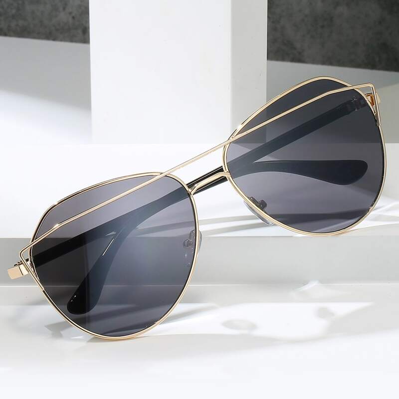 

Metal Frame Sunglasses
