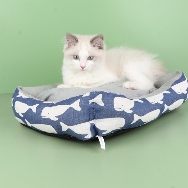 

Whale Print Pet Bed, Multicolor