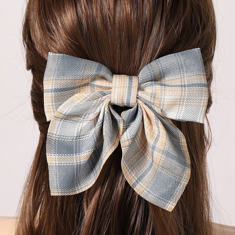 

Plaid Bow Hair Clip, Multicolor