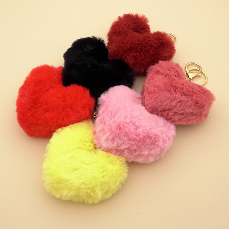 

1pc Random Fluffy Keychain, Multicolor
