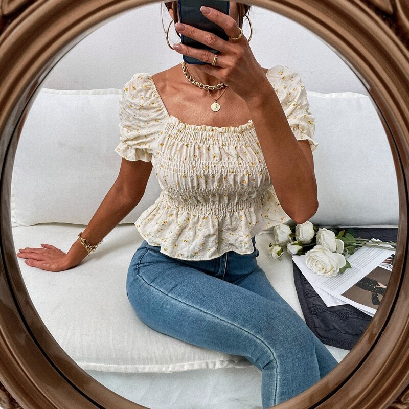 

Ditsy Floral Ruffle Hem Milkmaid Blouse, Beige