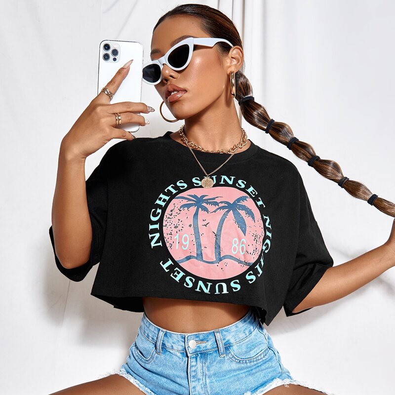 

Palm Tree And Letter Graphic Crop Tee, Black