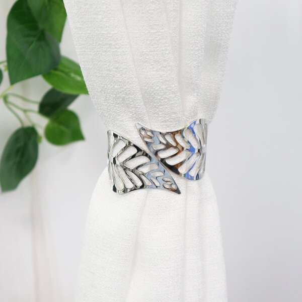 

1pc Hollow Leaf Spring Curtain Buckle, Silver