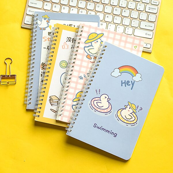 

1pc Cartoon Graphic Random Spiral Notebook, Multicolor