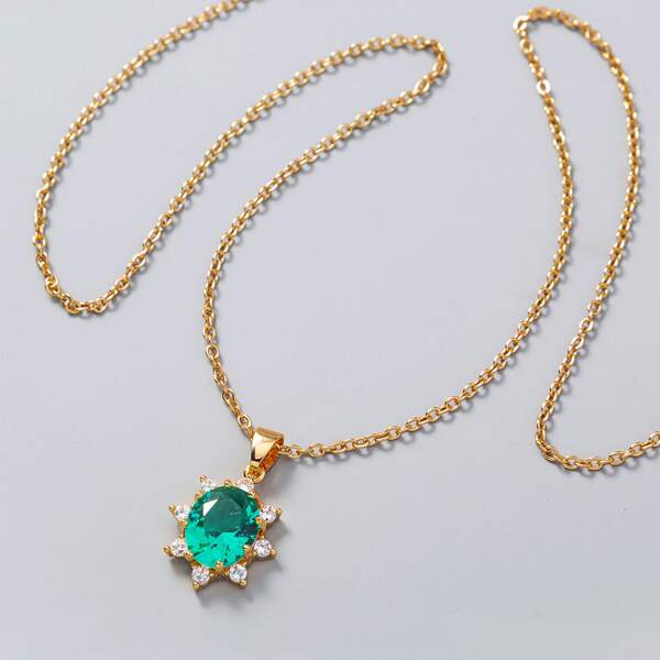 

Zircon Decor Oval Charm Necklace, Green