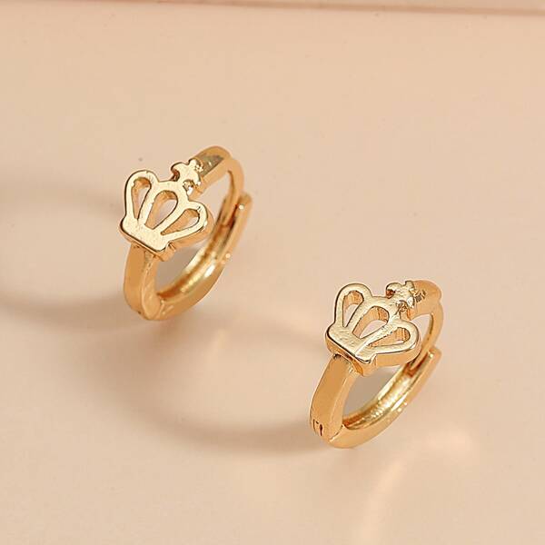 

Crown Decor Hoop Earrings, Gold