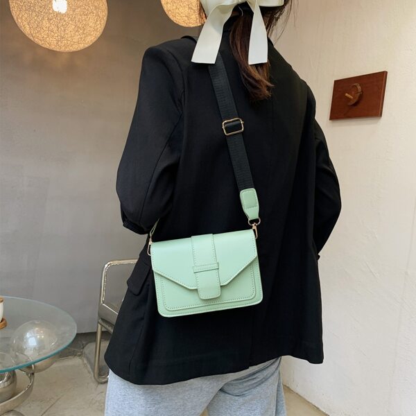 

Minimalist Flap Crossbody Bag, Green