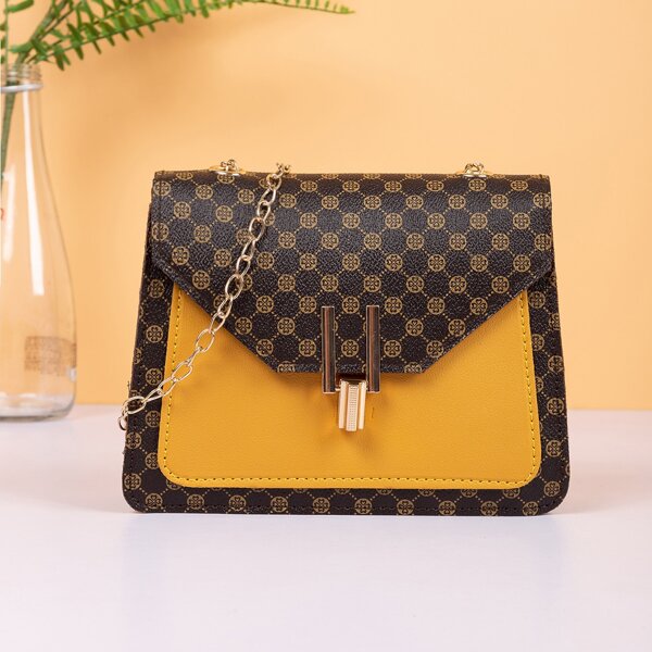 

Geo Pattern Flap Chain Bag, Brown